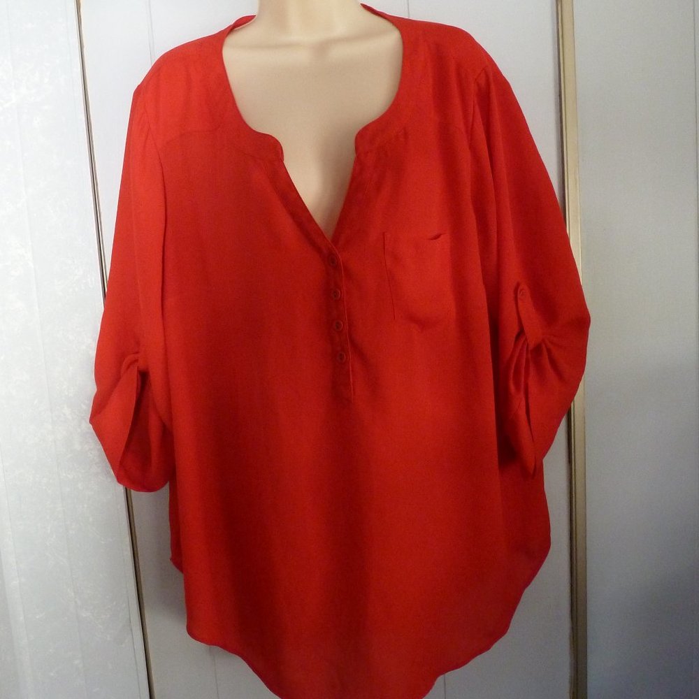 Womens Red Torrid 4 Button Silky Henley V-Neck Roll Tab Sleeves Top Sz 2X Plus